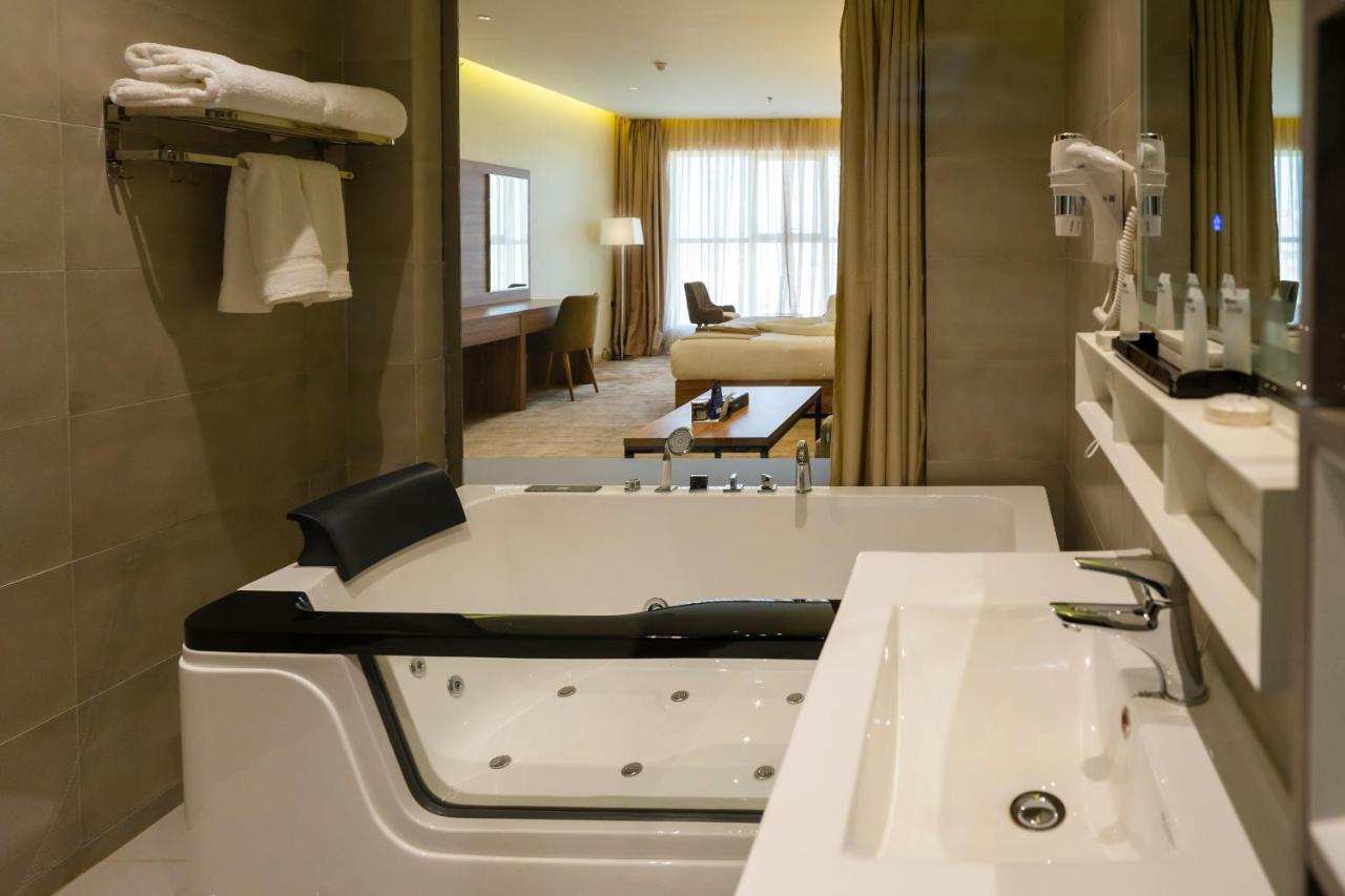 W Suites Hotel Abha Exterior photo